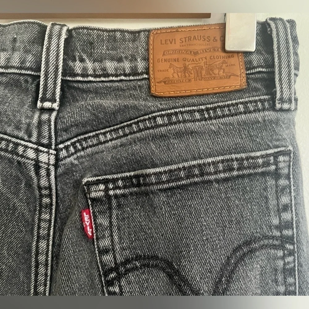 Levi’s Premium Denim Wedgie Fit High Rise Straight Jeans - Gray - US 25 - Picture 6 of 8